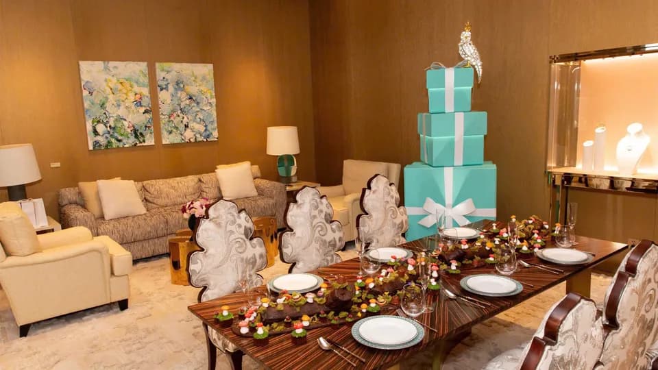 Trải nghiệm “Breakfast at Tiffany’s” đẳng cấp cùng Cheng Bảo Phương