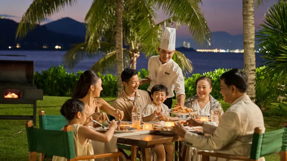 Vui Tết đoàn viên bên nắng vàng biển xanh tại Nha Trang Marriott Resort & Spa