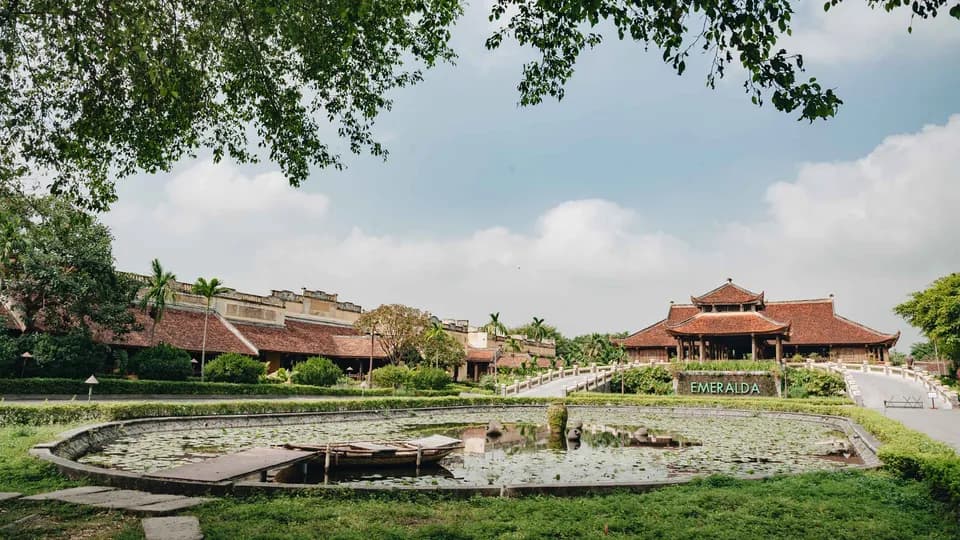 Du xuân 2025 với nhiều hoạt động ý nghĩa cùng Emeralda Resort