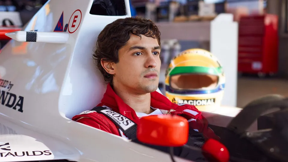 Senna 2024: Chân dung tay đua huyền thoại