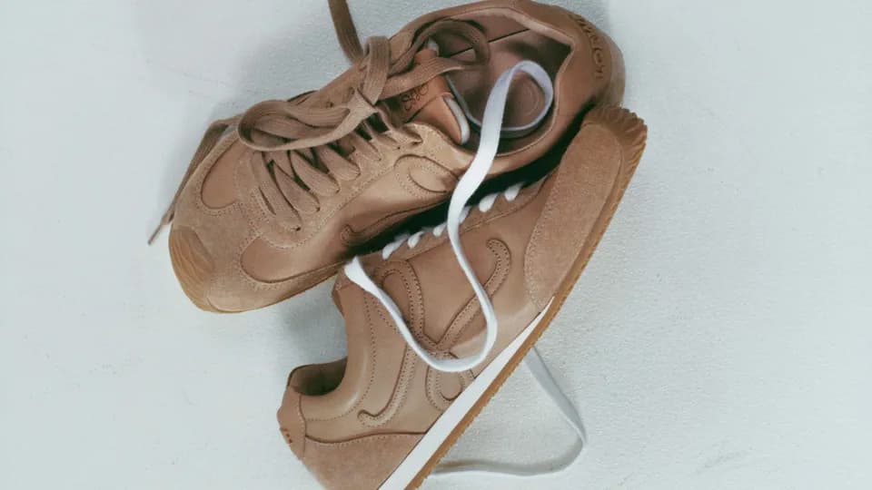 Loewe ra mắt trọn bộ BST Ballet Runner phiên bản 2.0