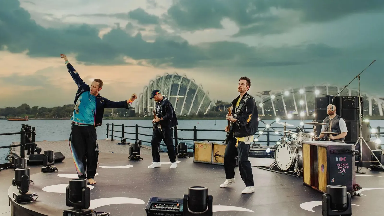 Video âm nhạc mới của Coldplay ghi hình tại những địa điểm biểu tượng ở Singapore