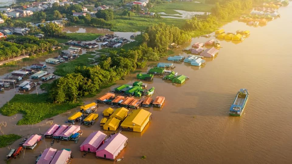 Làng bè Châu Đốc: dải lụa sắc màu giữa miền sông nước An Giang