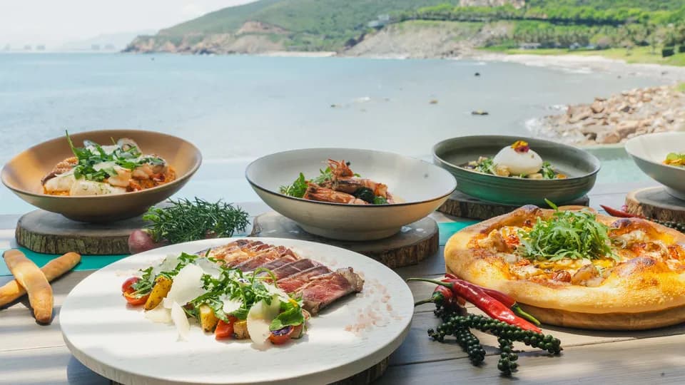 Từ Kitchen by the Sea đến La Baia: Hành trình vị giác hấp dẫn tại Mia Nha Trang