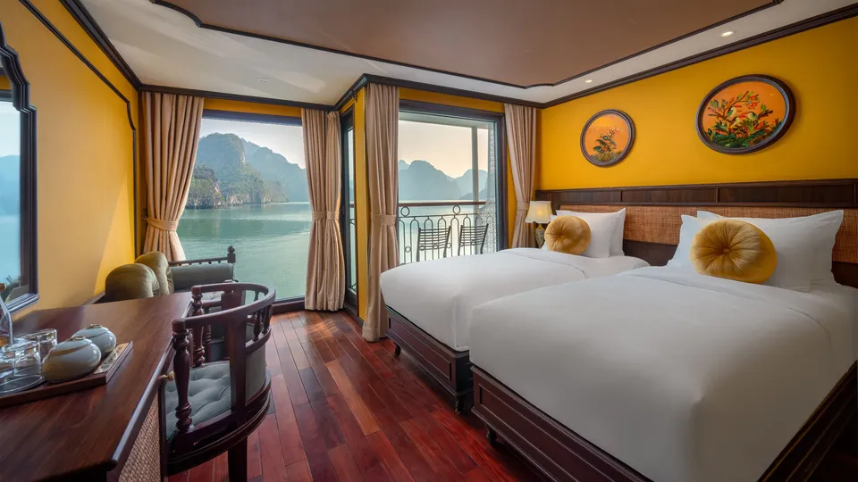 Indochine Grand - Du thuyền tôn vinh văn hoá Việt giữa kỳ quan vịnh Hạ Long