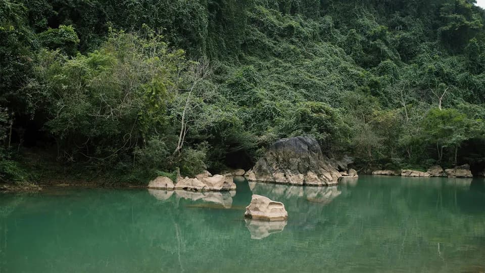 Quảng Bình 3 ngày 2 đêm: Theo dấu chân vào vương quốc hang động
