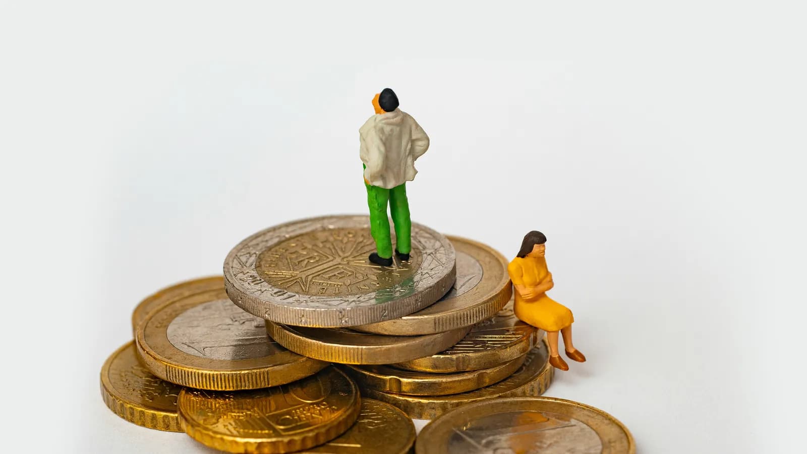 Những điểm khác biệt trong cách Gen Z và Millennials quản lý tài chính (Phần 1)
