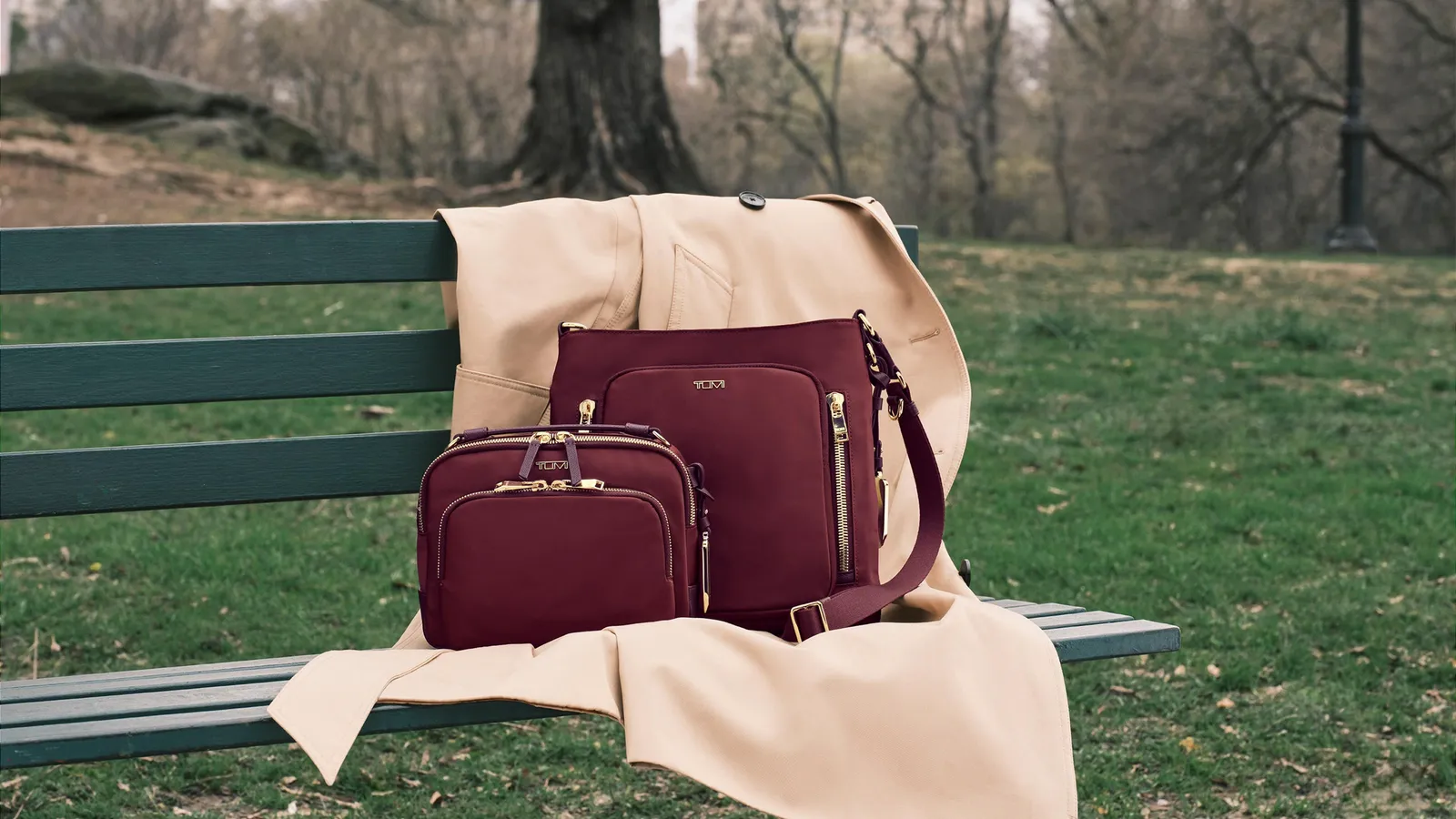 TUMI Fall 2025: Tôn vinh sắc màu New York ngày Chớm Thu
