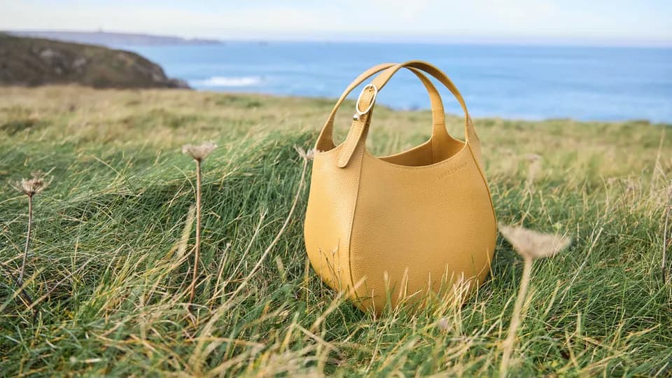 Longchamp Thu Đông 2025: Le Foulonné – Tái hiện vẻ đẹp tối giản