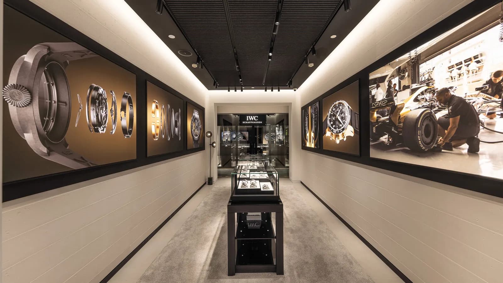 Khai trương cửa hàng IWC Schaffhausen đầu tiên tại Việt Nam
