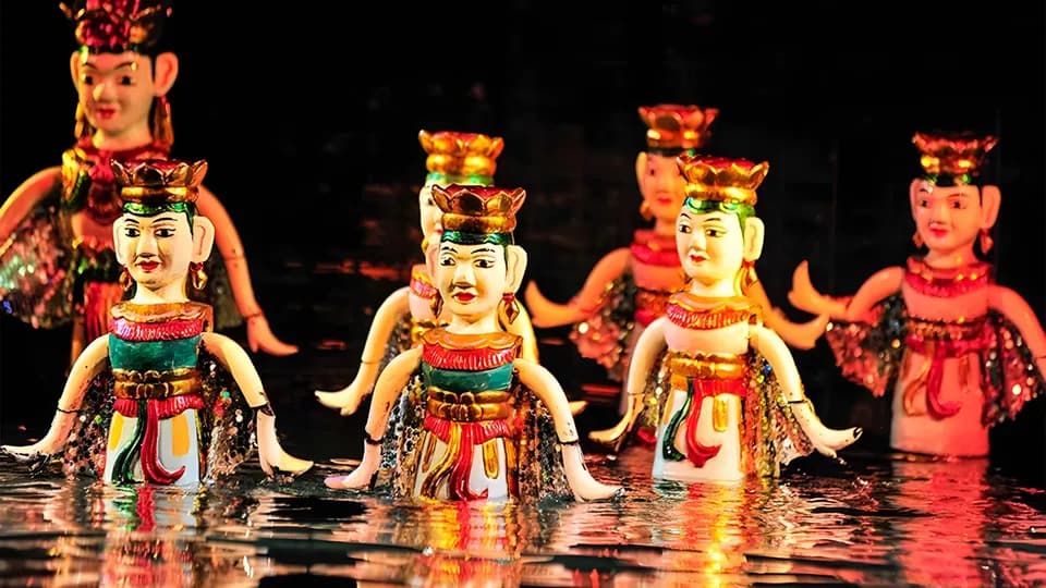 Gợi ý khám phá Hà Nội cho mọi du khách dịp lễ Quốc Khánh từ Booking.com
