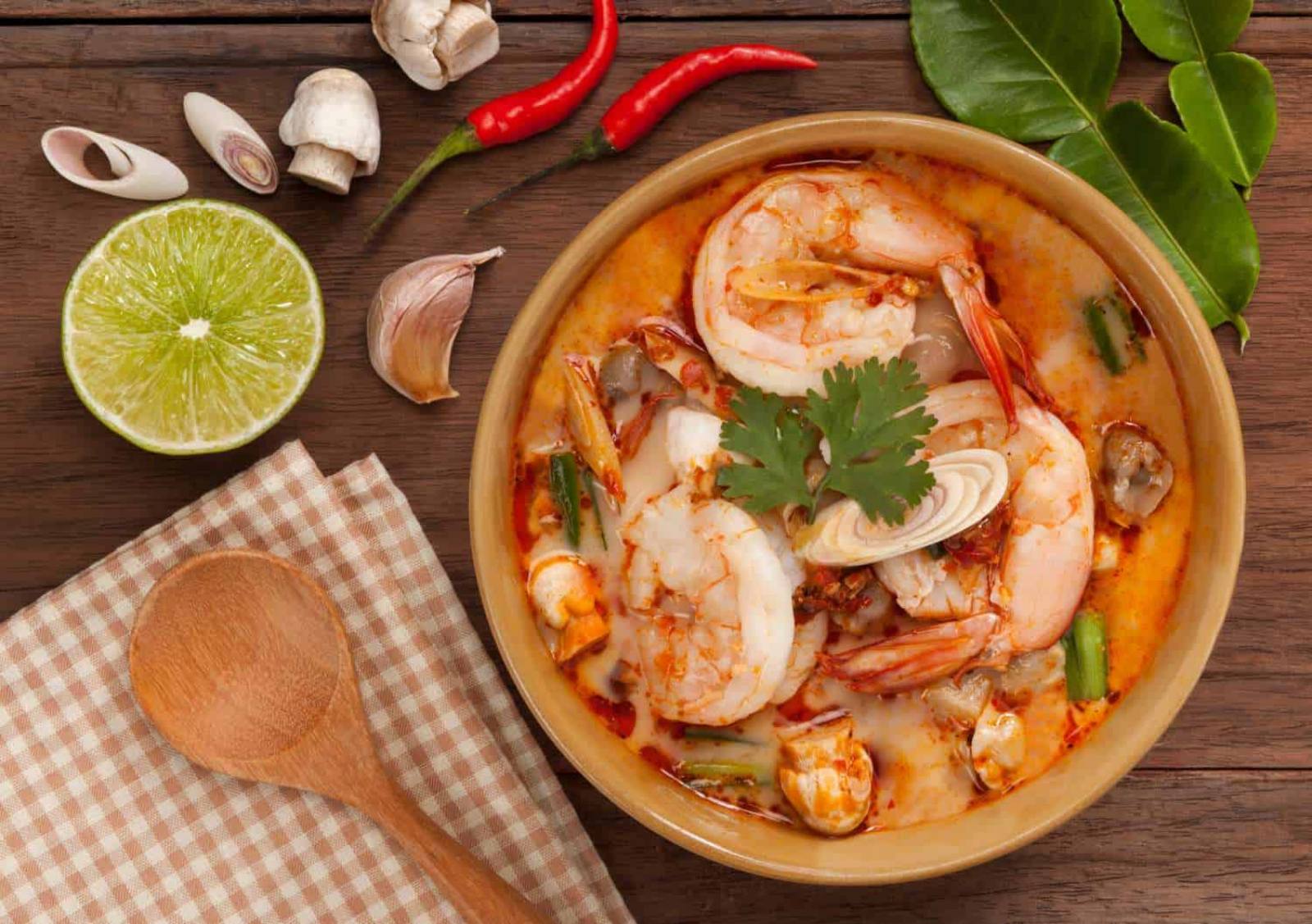 Tom Yum: Món súp chua cay đặc sản đến từ Thái Lan