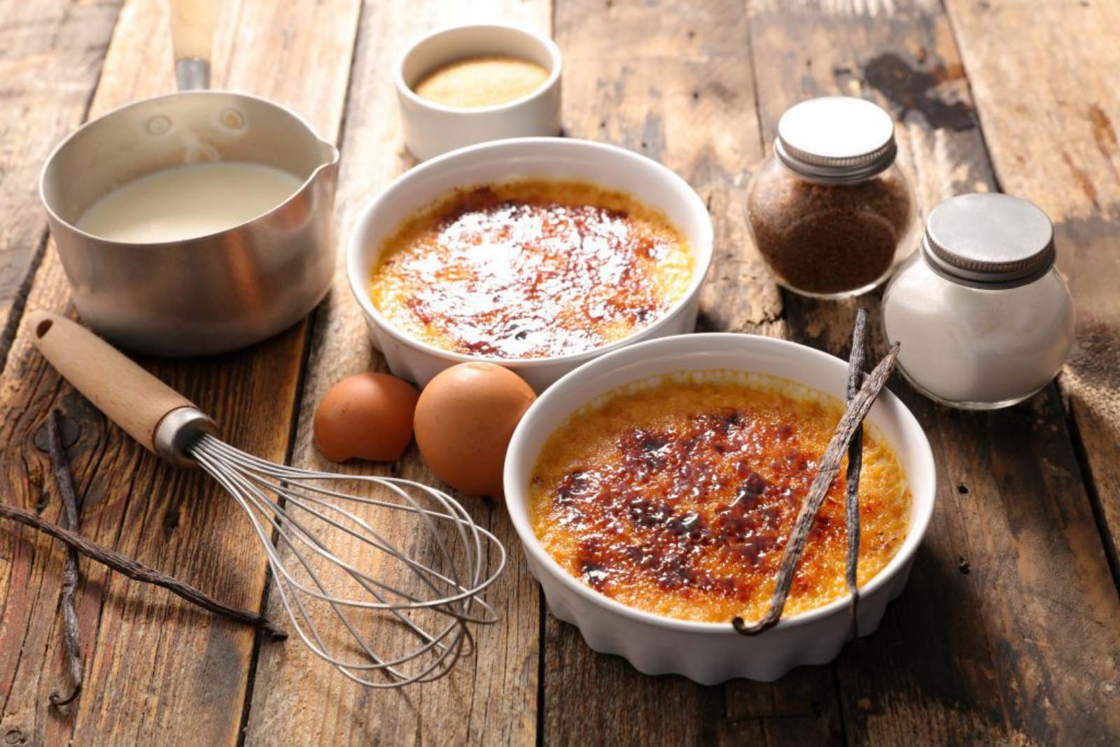 WWK-Creme-Brulee-mon-banh-trang-mieng