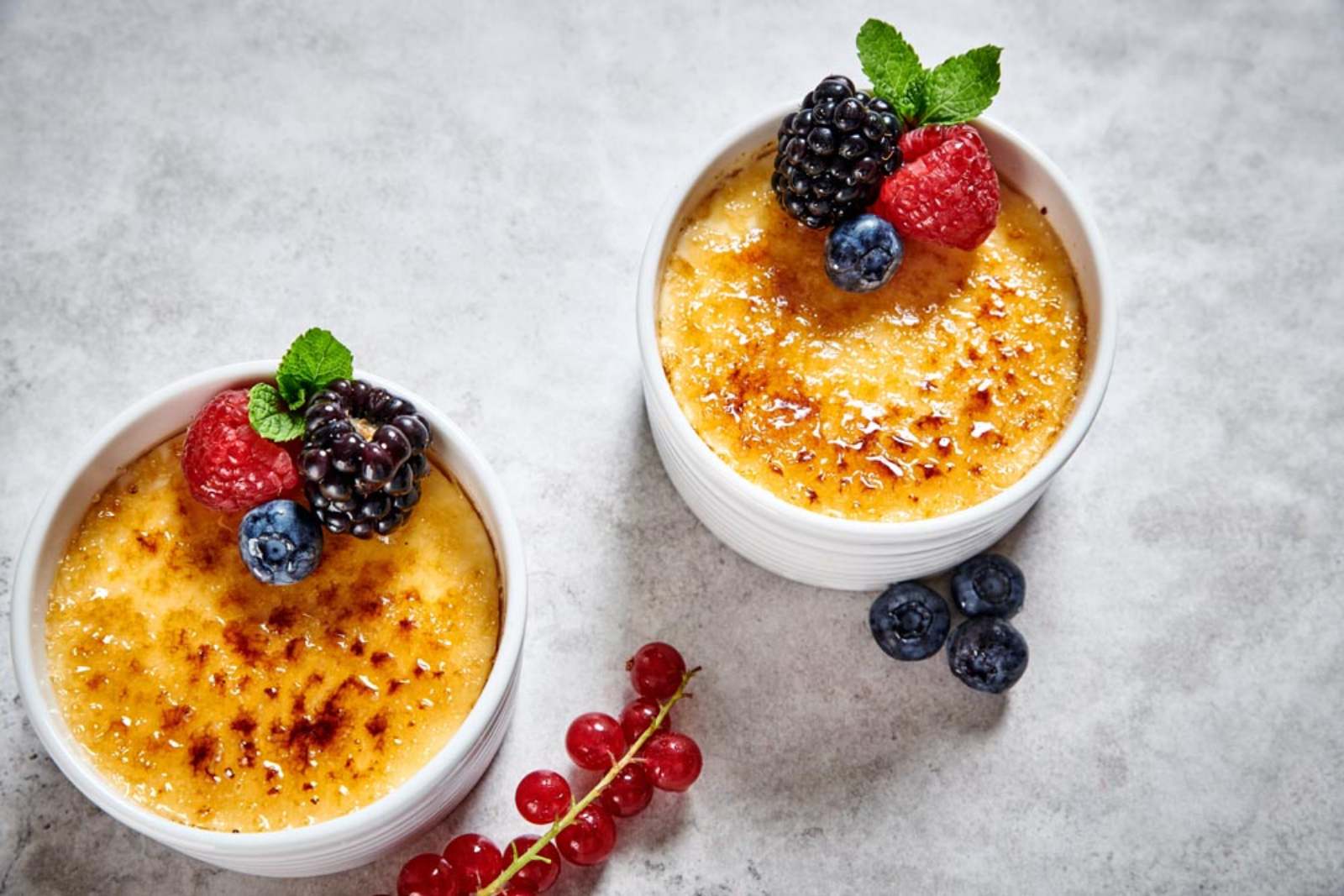 WWK-Creme-Brulee-mon-banh-trang-mieng