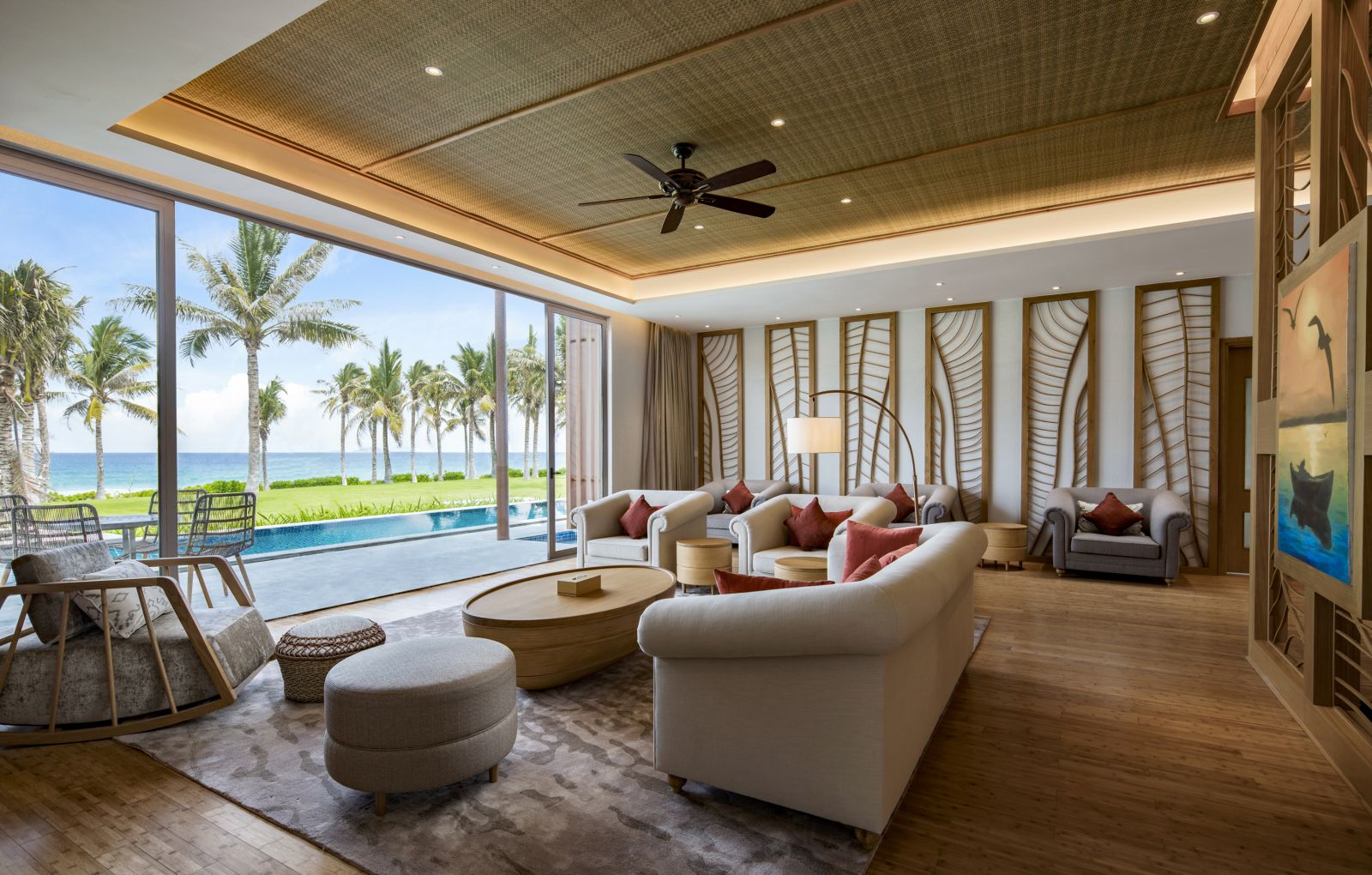 Radisson Blu Resort Cam Ranh, World Luxury Award 2020, Luxury Beach Resort, Vietnamese Cuisine 