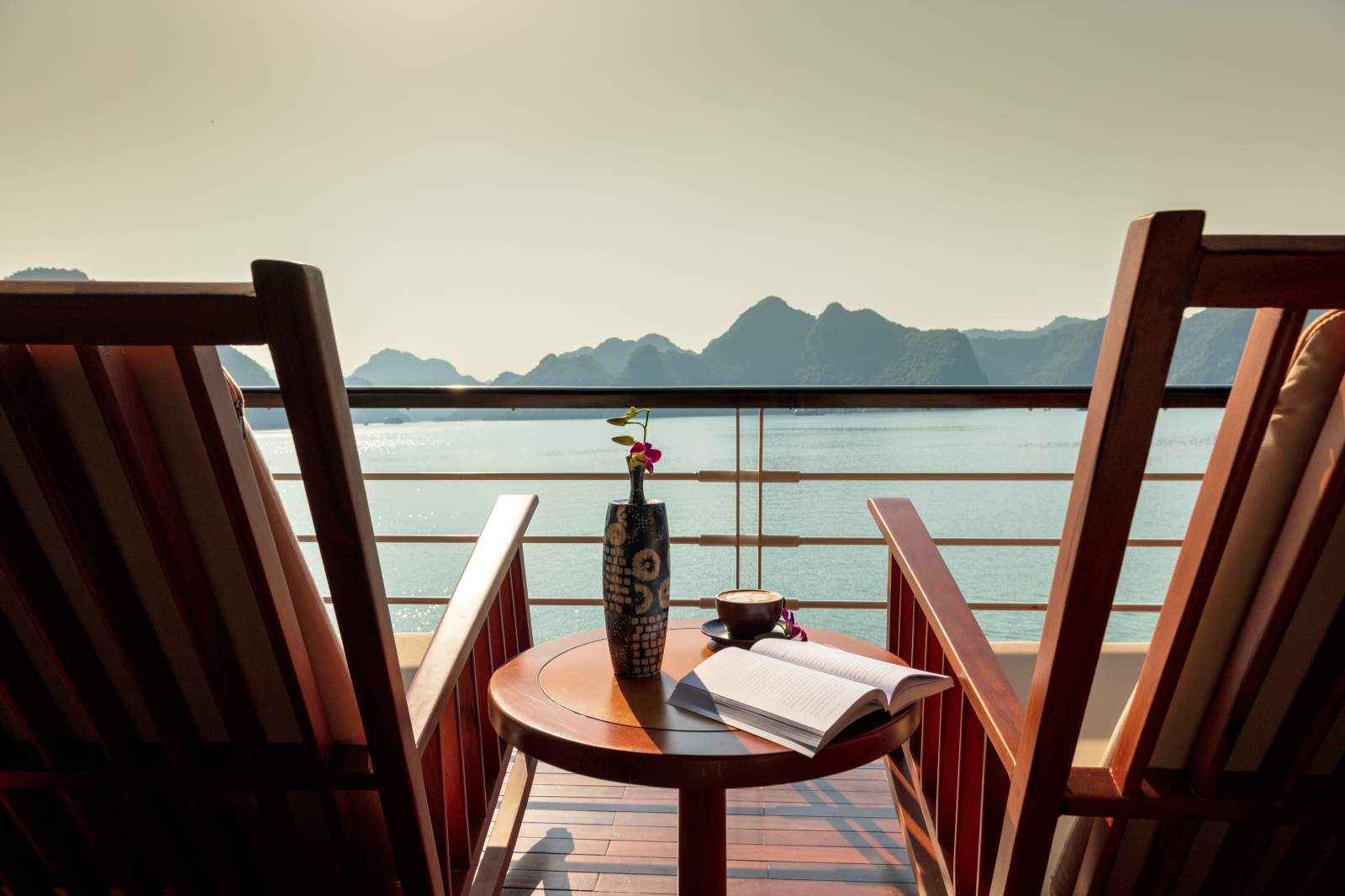 Du thuyền, Lan Hạ, 5 sao, Orchid Cruises, Orchid Premium Cruises, ưu đãi, wowweekend
