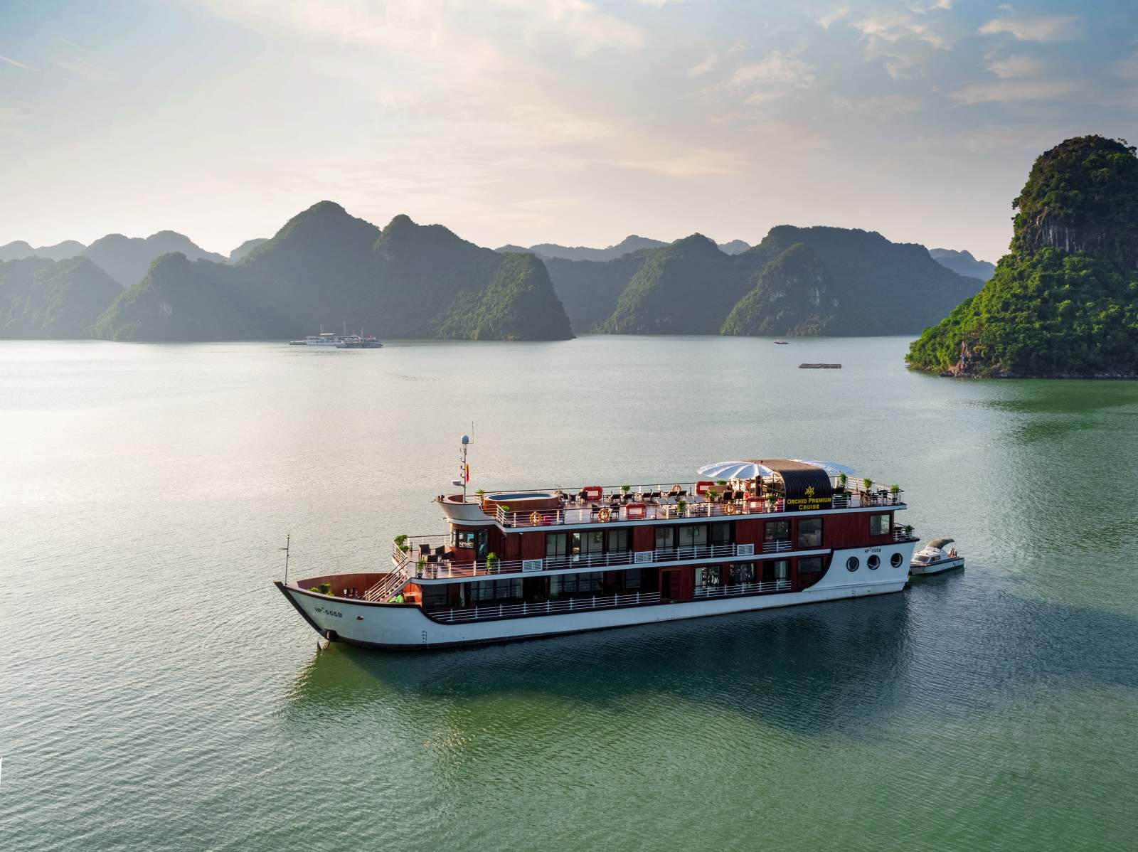 Du thuyền, Lan Hạ, 5 sao, Orchid Cruises, Orchid Premium Cruises, ưu đãi, wowweekend