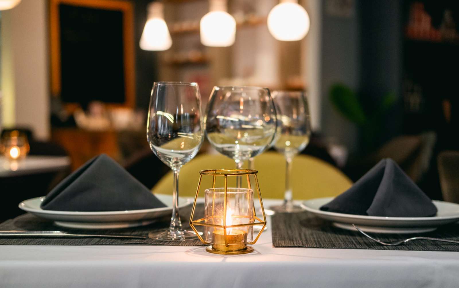 La Maison, Thái Công Restaurant, The Loop, không gian ấm cúng, nhà hàng sang trọng