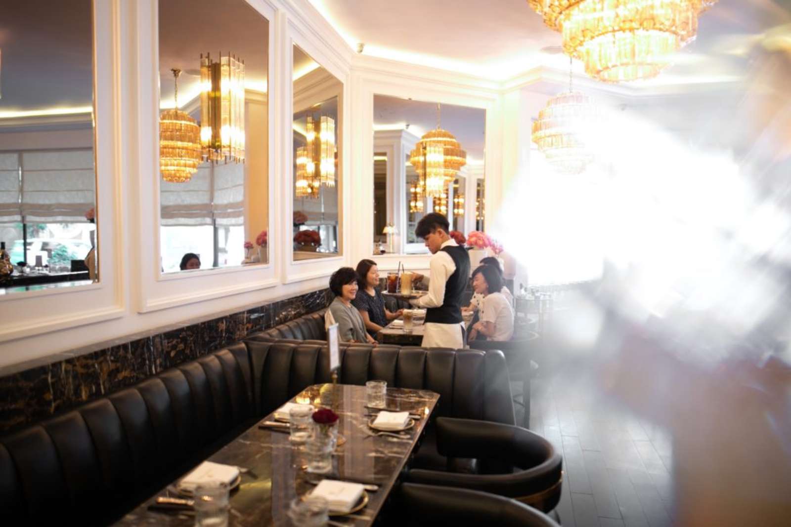 La Maison, Thái Công Restaurant, The Loop, không gian ấm cúng, nhà hàng sang trọng