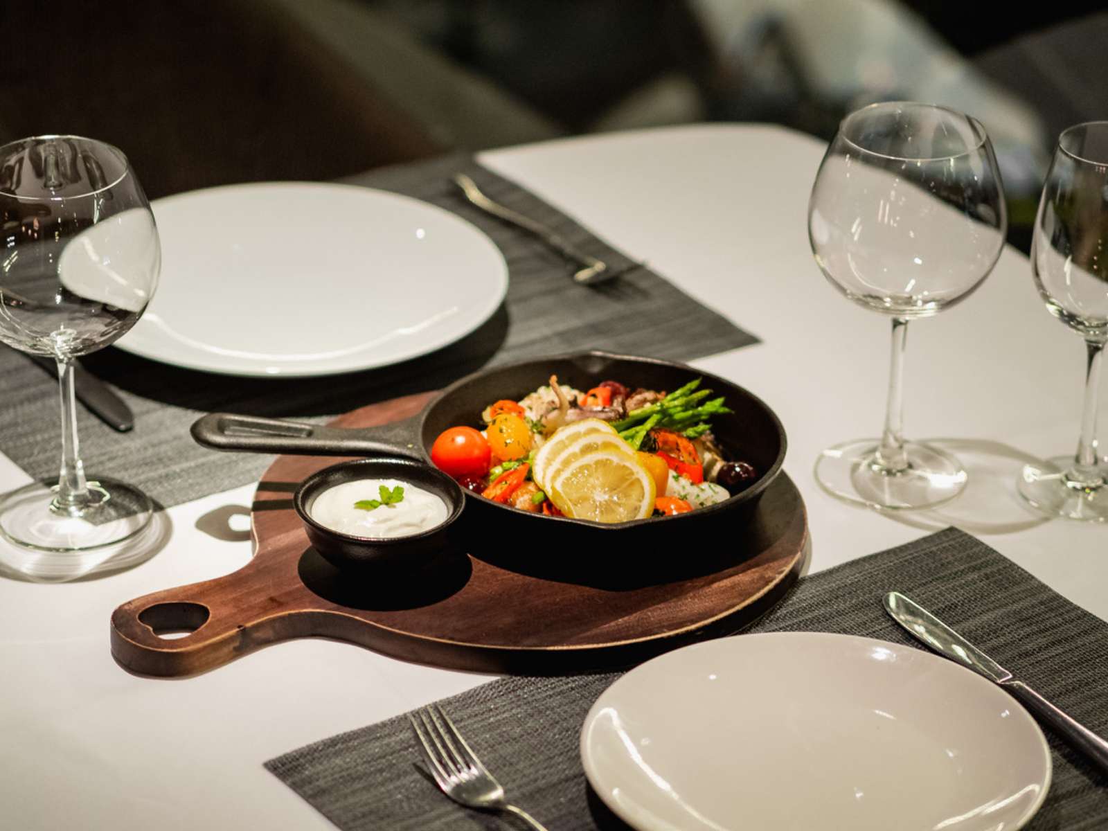 La Maison, Thái Công Restaurant, The Loop, không gian ấm cúng, nhà hàng sang trọng