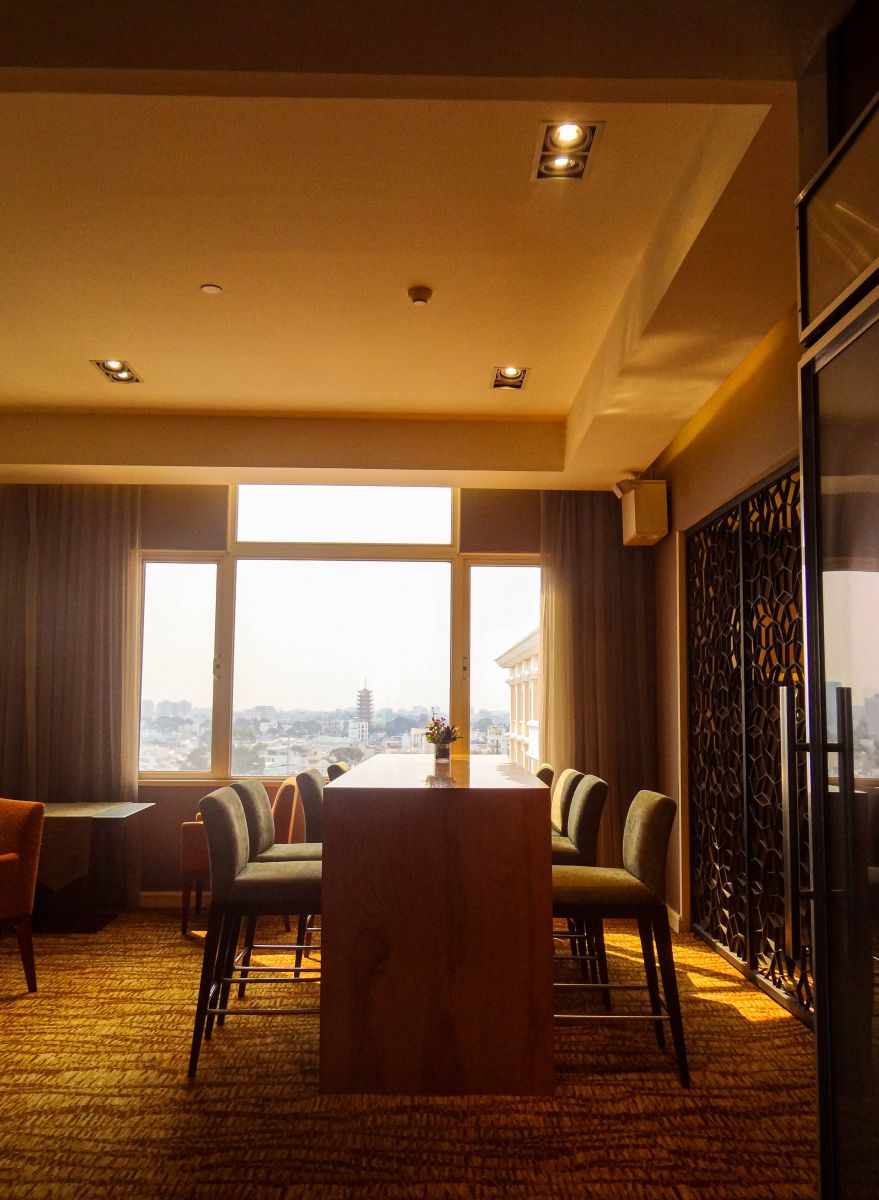 WWK-mot-ngay-trai-nghiem-tai-hotel-Equatorial