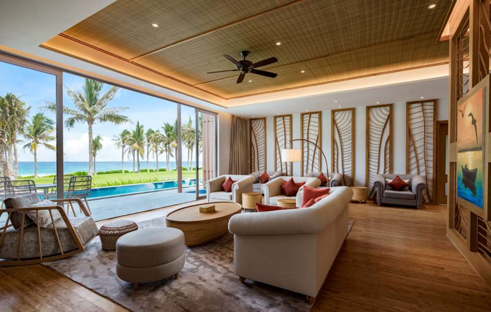 kỳ nghỉ tết, radisson phan thiết, radisson, radisson cam ranh