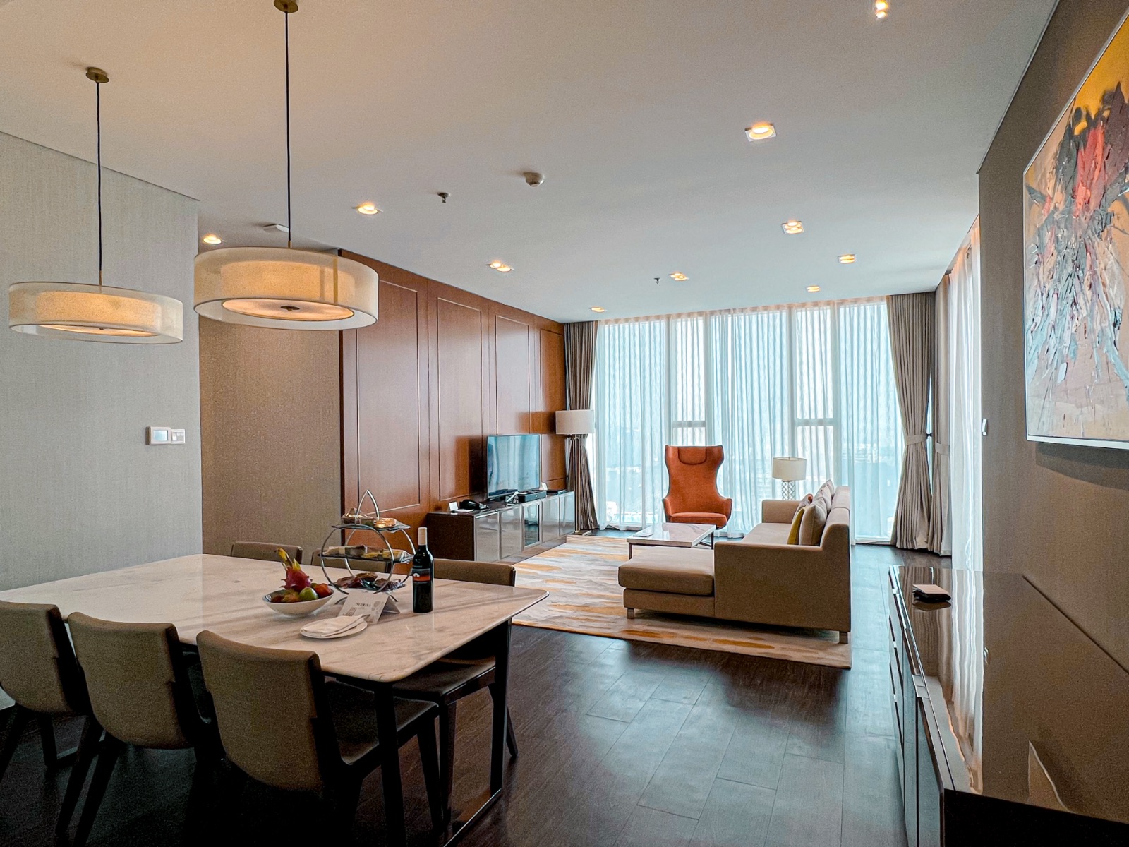 staycation, sedona suites, nghỉ dưỡng, kỳ nghỉ trong mơ