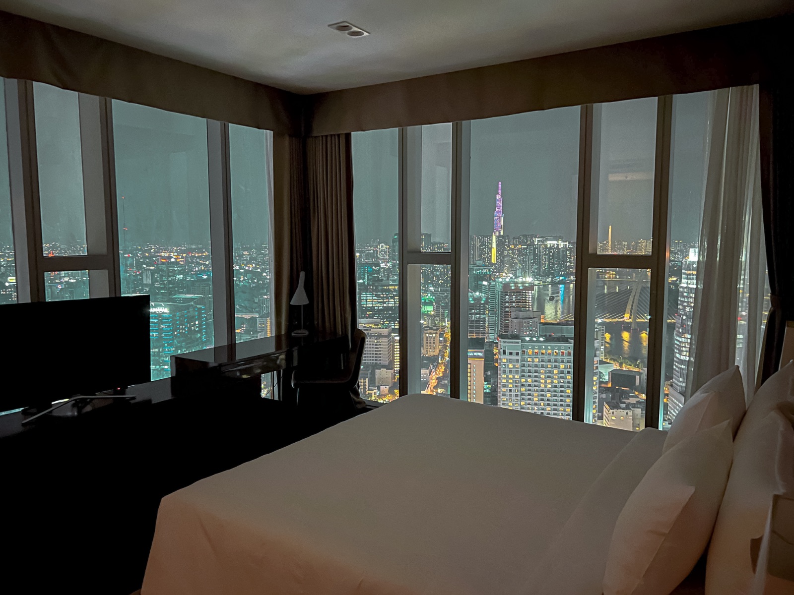 staycation, sedona suites, nghỉ dưỡng, kỳ nghỉ trong mơ