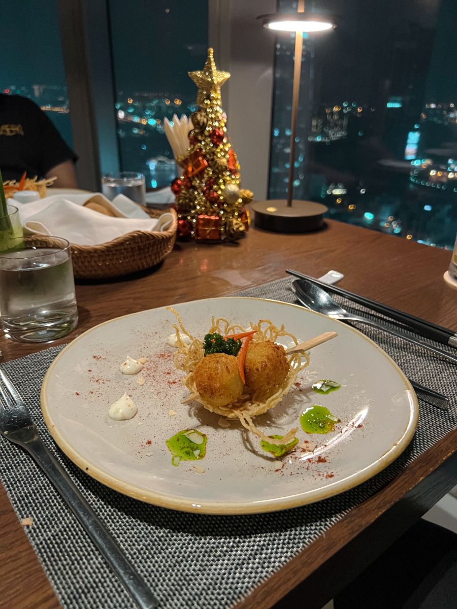 staycation, sedona suites, nghỉ dưỡng, kỳ nghỉ trong mơ