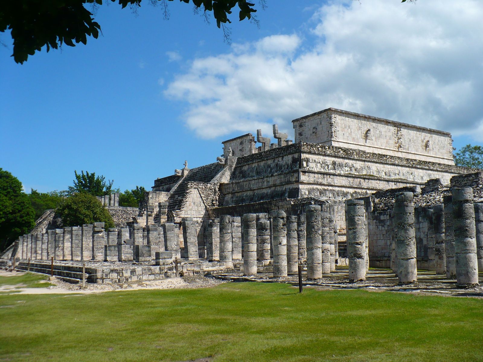 Maya, Chichén Itzá, miệng giếng của người Itzá