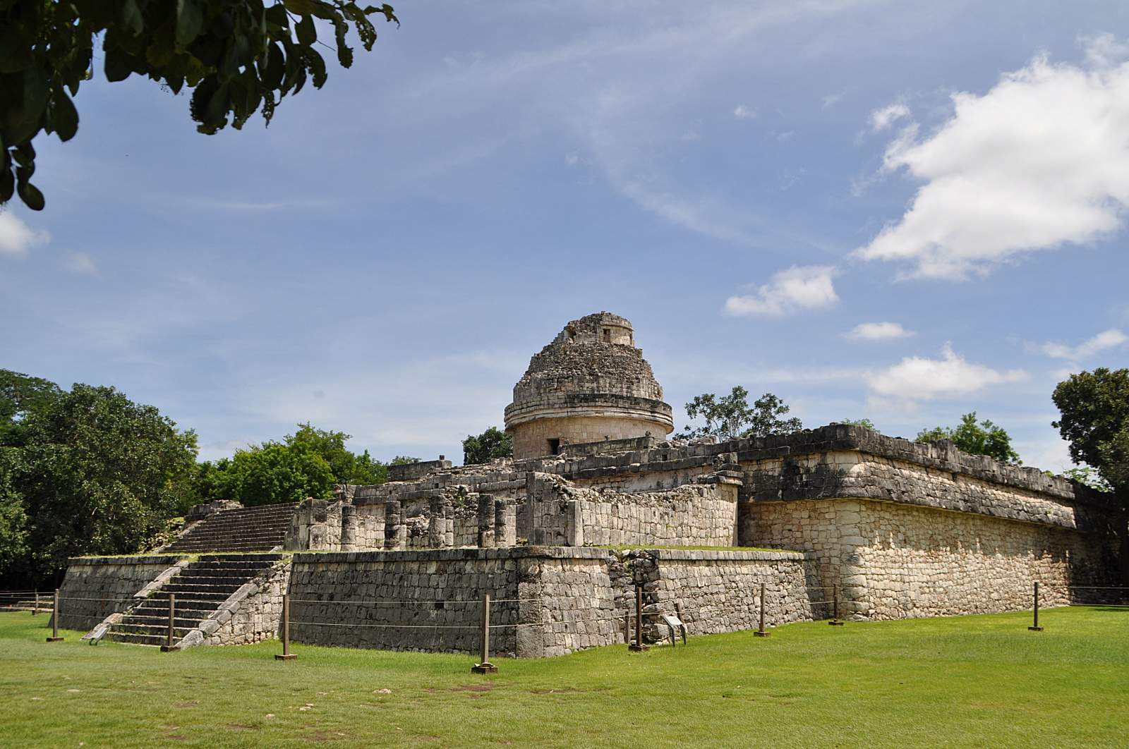 Maya, Chichén Itzá, miệng giếng của người Itzá