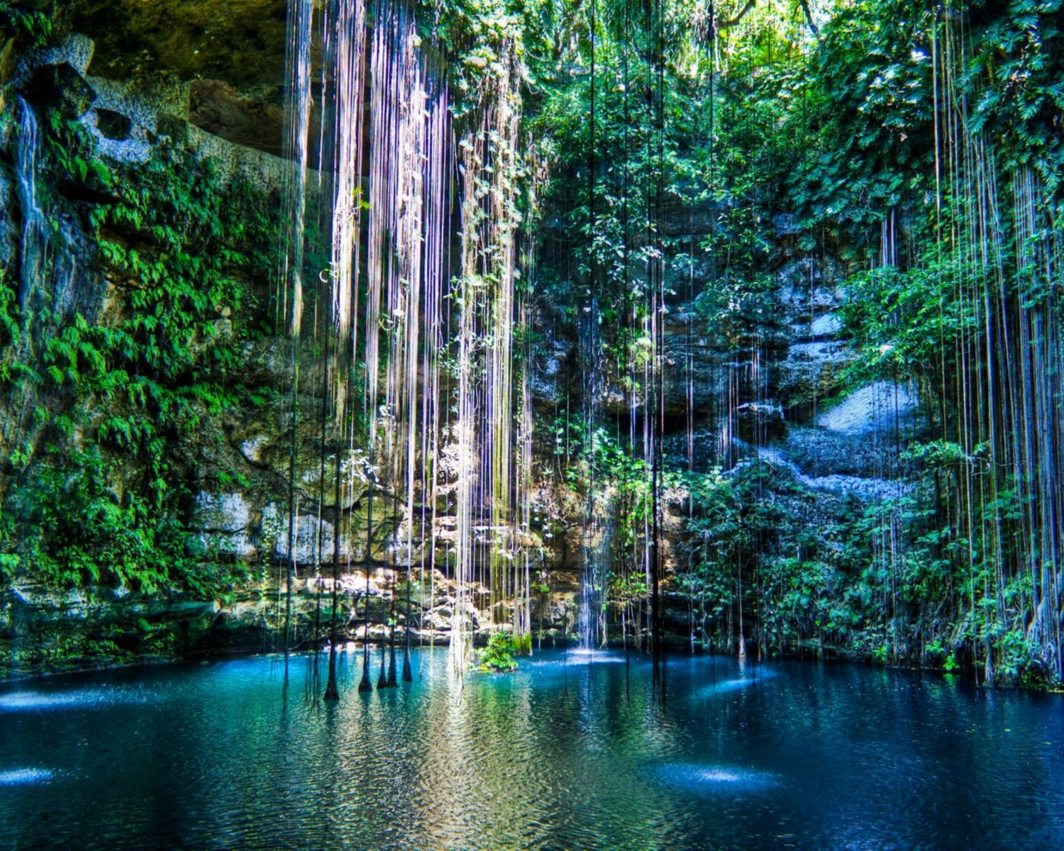 Maya, Chichén Itzá, miệng giếng của người Itzá