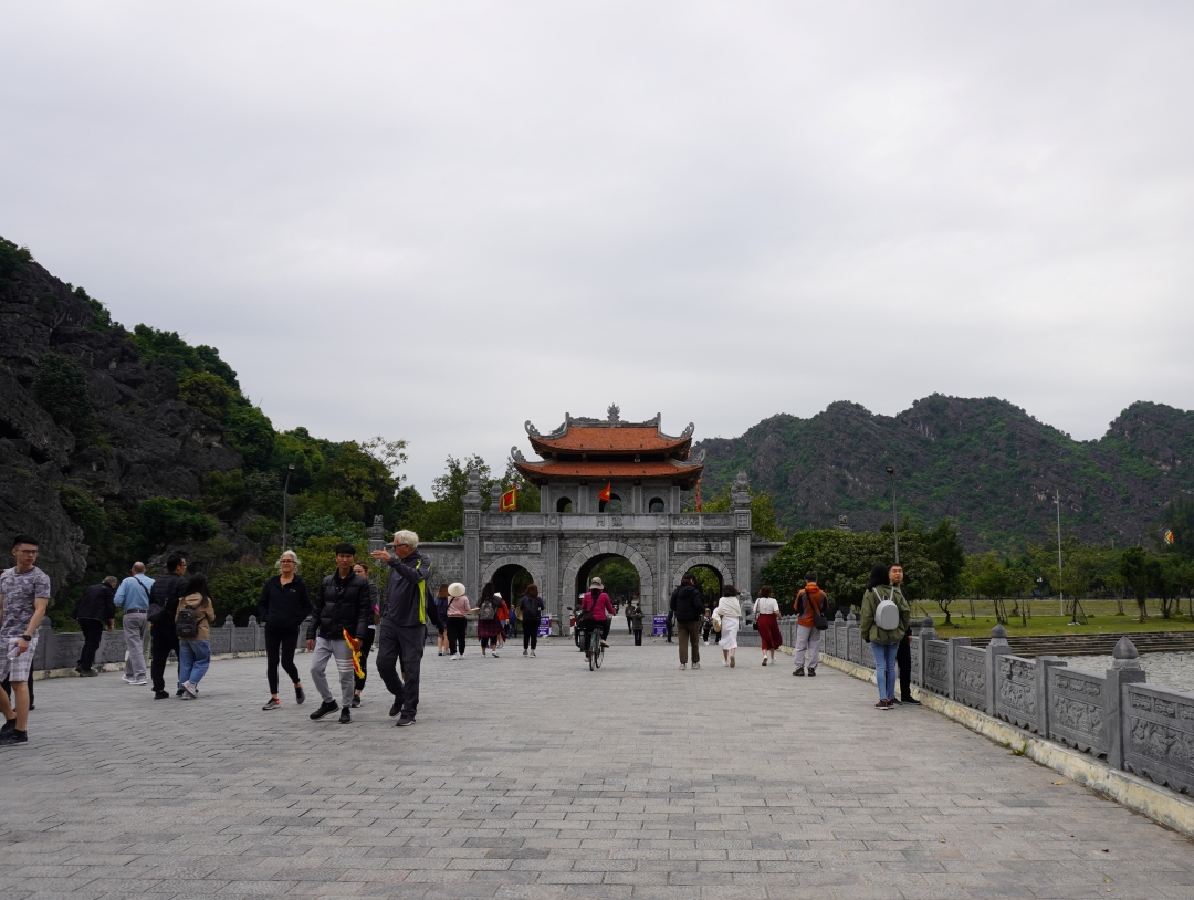 Ninh Bình, Tràng An, Hạ Long trên cạn