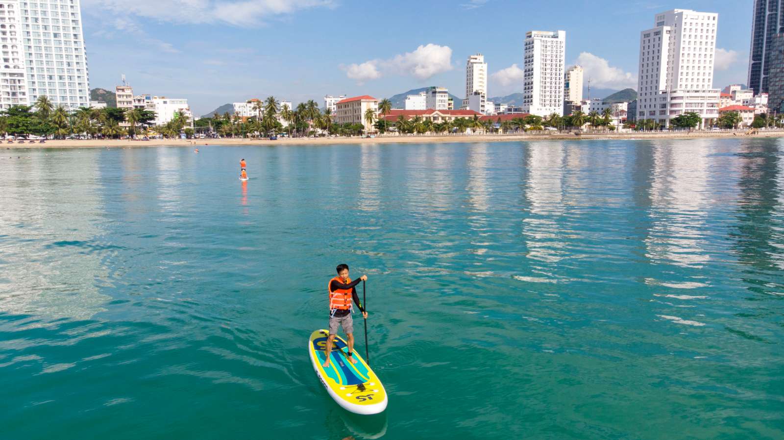 Nha Trang, chèo thuyền SUP, du lịch, trải nghiệm, khám phá