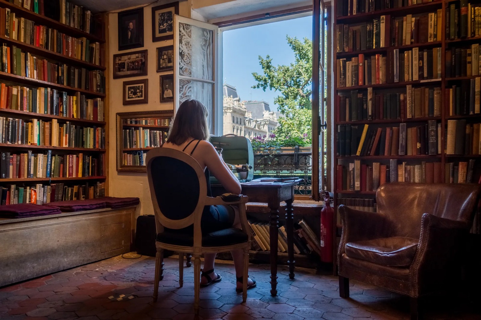 WWK-hieu-sach-cu-shakespeare-and-company-o-paris