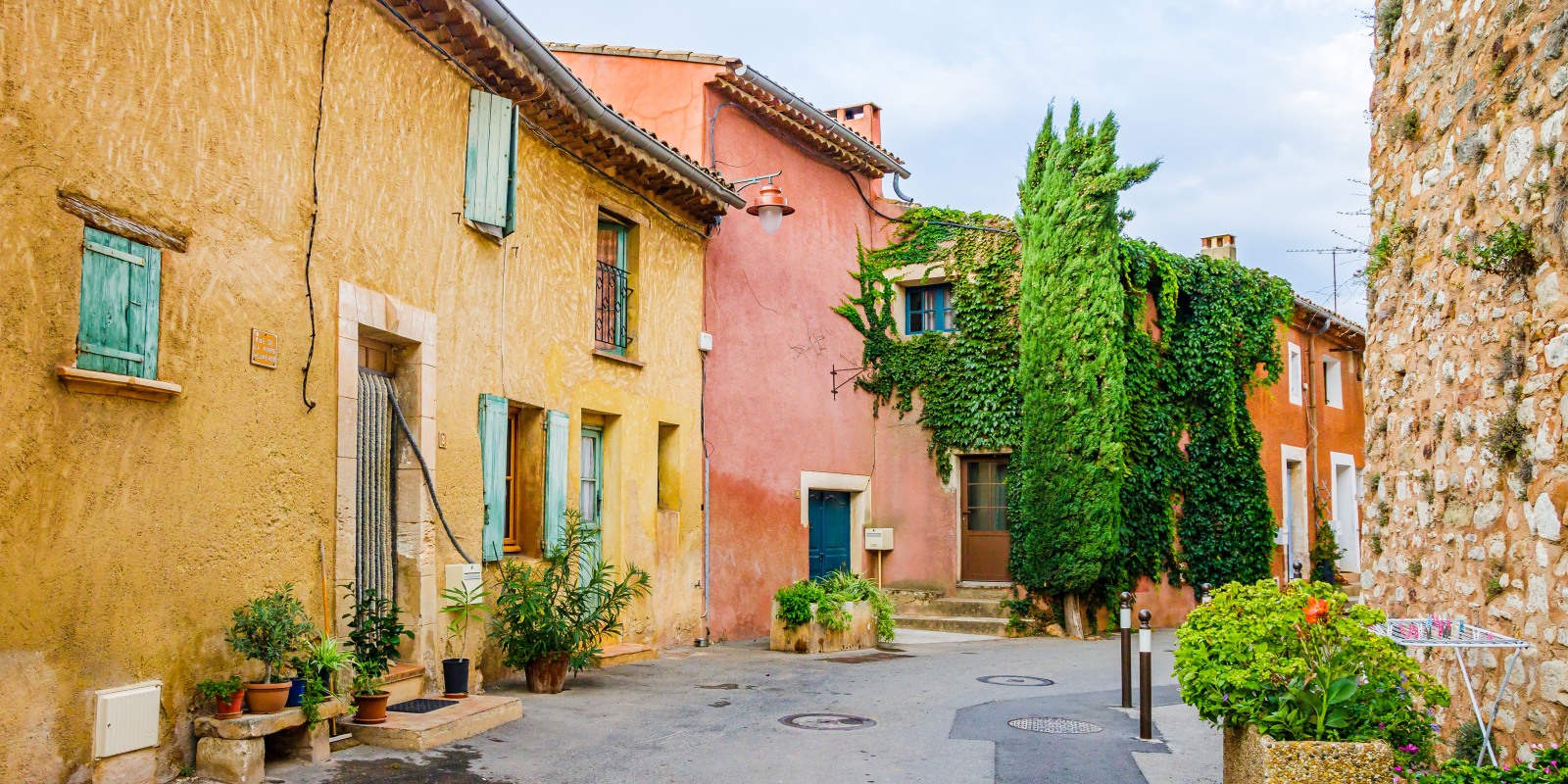 lang-co-roussillon-france-phap-du-lich-chau-au-wwk