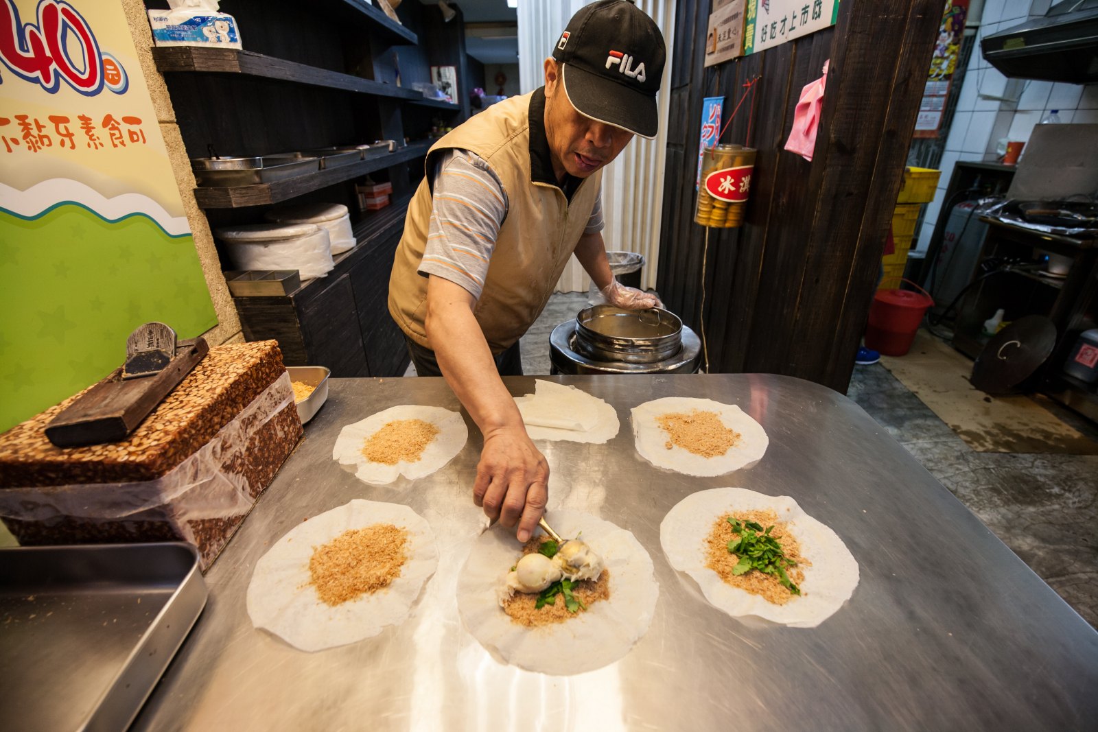 du-lich-dai-loan-cuu-phan-jiufen-village-taiwan-street-food-tour-wwk-spirit-away