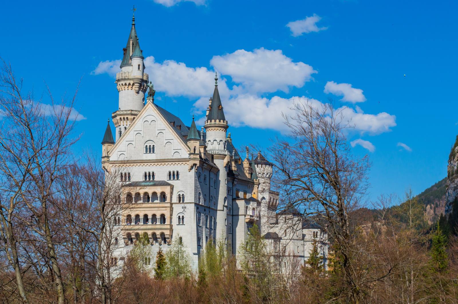 Neuschwanstein, lâu đài Neuschwanstein, Neuschwanstein castle, nước Đức