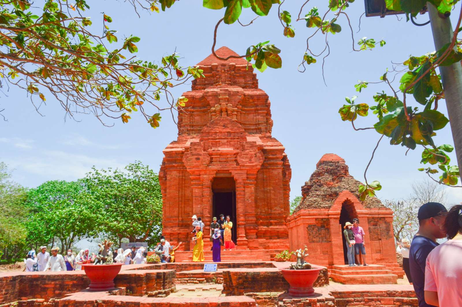 Phan Thiết, du lịch Phan Thiết, Trường Dục Thanh, Bàu Trắng, Tháp Po Sah Inư