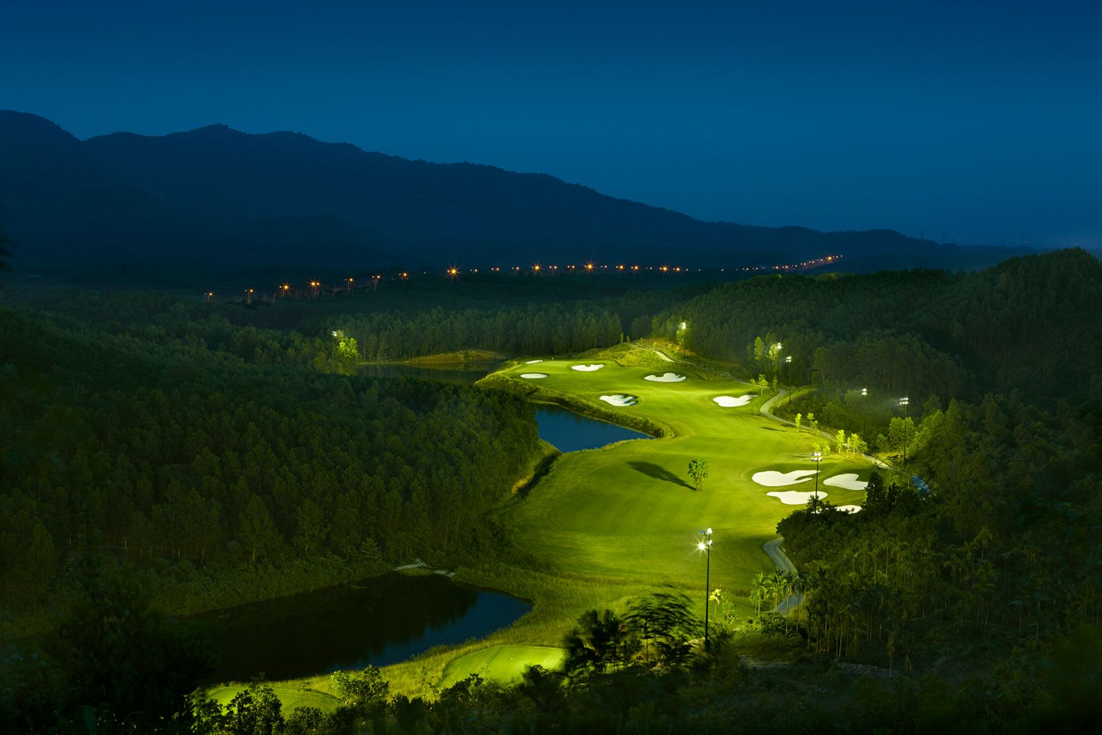 Laguna Golf Lăng Cô, Nick Faldo, Montgomerie Links Golf Club, Colin Montgomerie, Bà Nà Hills Golf Club
