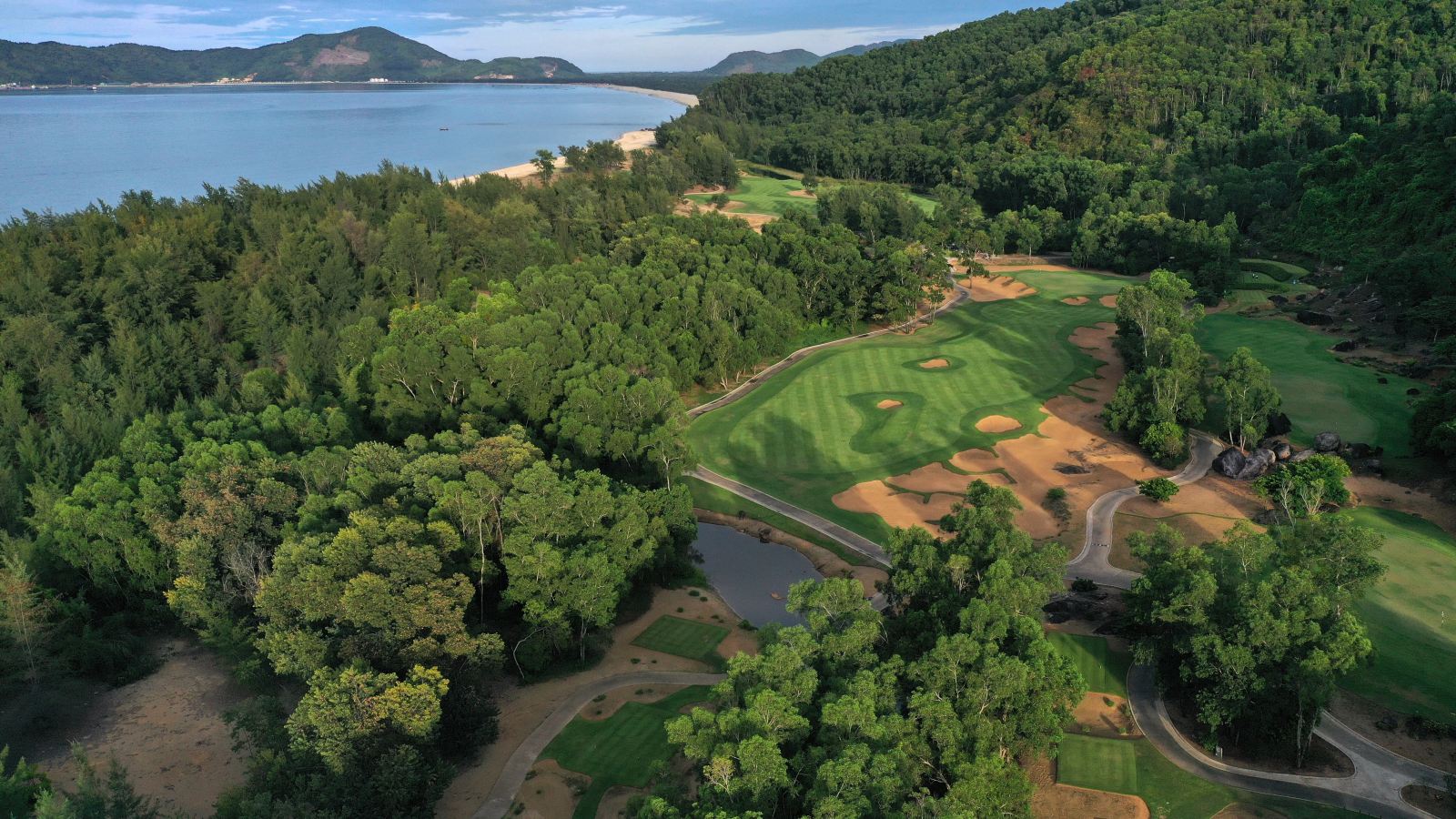 Laguna Golf Lăng Cô, Nick Faldo, Montgomerie Links Golf Club, Colin Montgomerie, Bà Nà Hills Golf Club