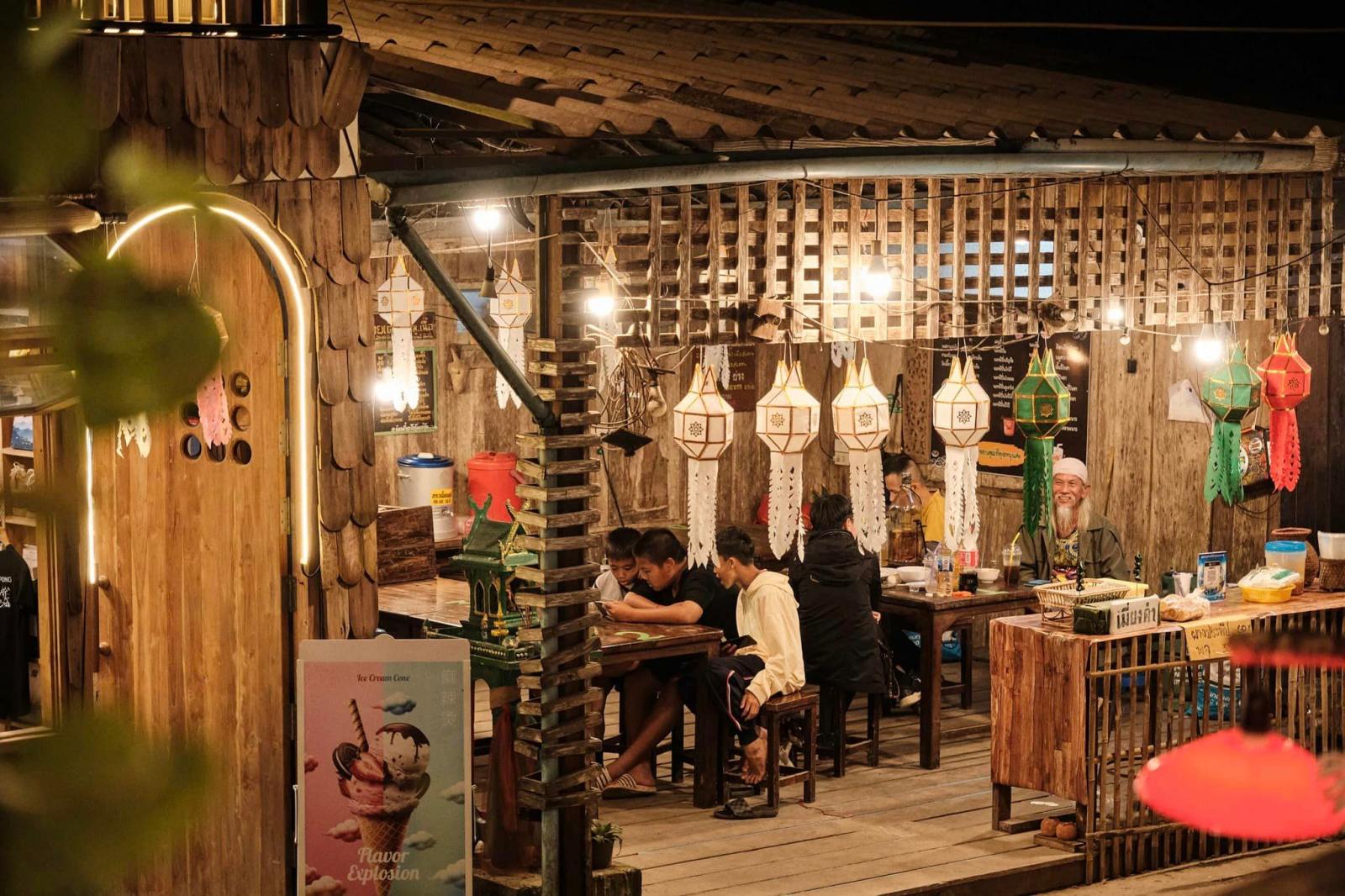 làng mae kampong, du lịch thái lan, du lịch chiang mai, làng cổ, thái lan, gợi ý địa điểm du lịch