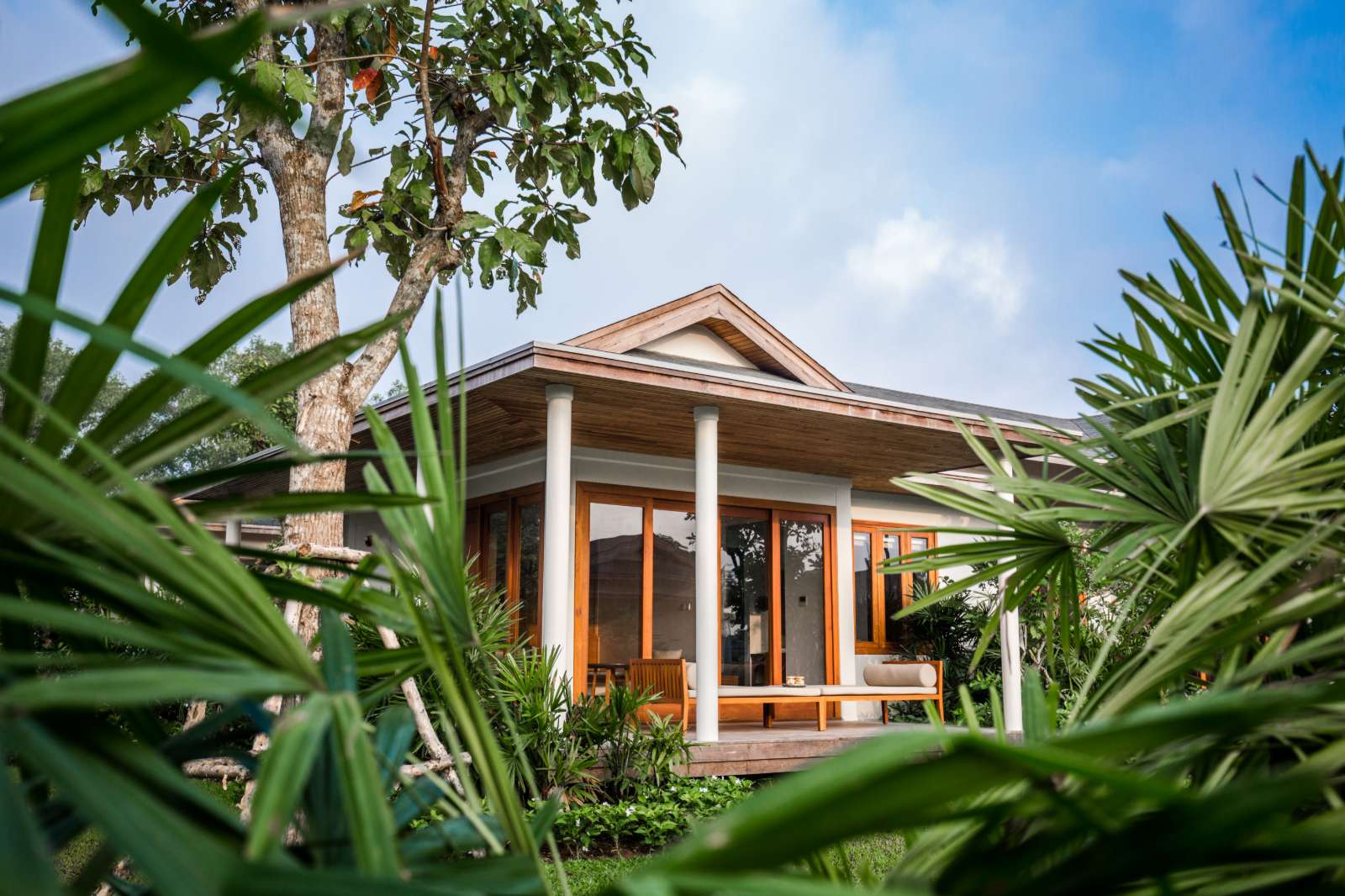 Khu nghỉ dưỡng, khách sạn, resort, Azerai Resorts,Azerai Cần Thơ,Azerai La Residence Huế, Resident Retreat,Cần Thơ, Huế, ưu đãi