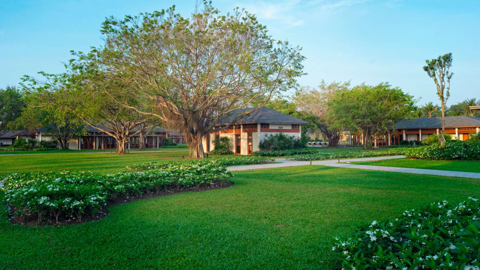 Khu nghỉ dưỡng, khách sạn, resort, Azerai Resorts,Azerai Cần Thơ,Azerai La Residence Huế, Resident Retreat,Cần Thơ, Huế, ưu đãi