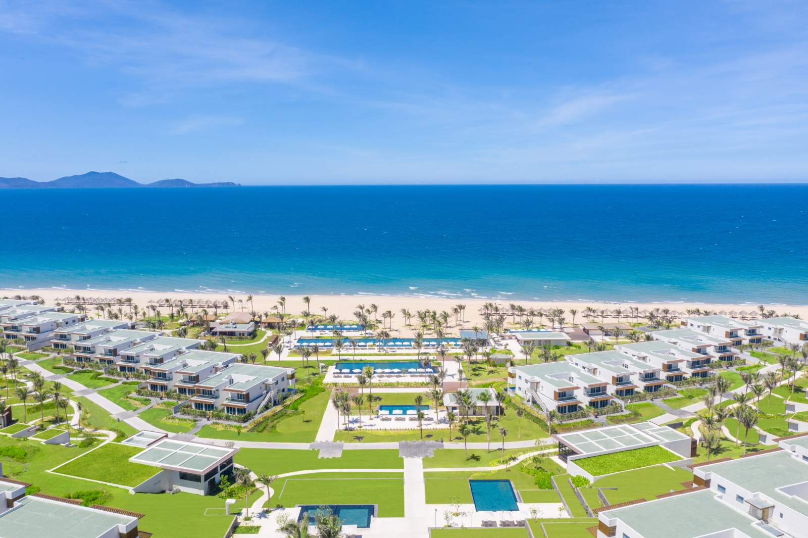 Alma Resort, noel, giáng sinh, tiệc năm mới, cây thông
