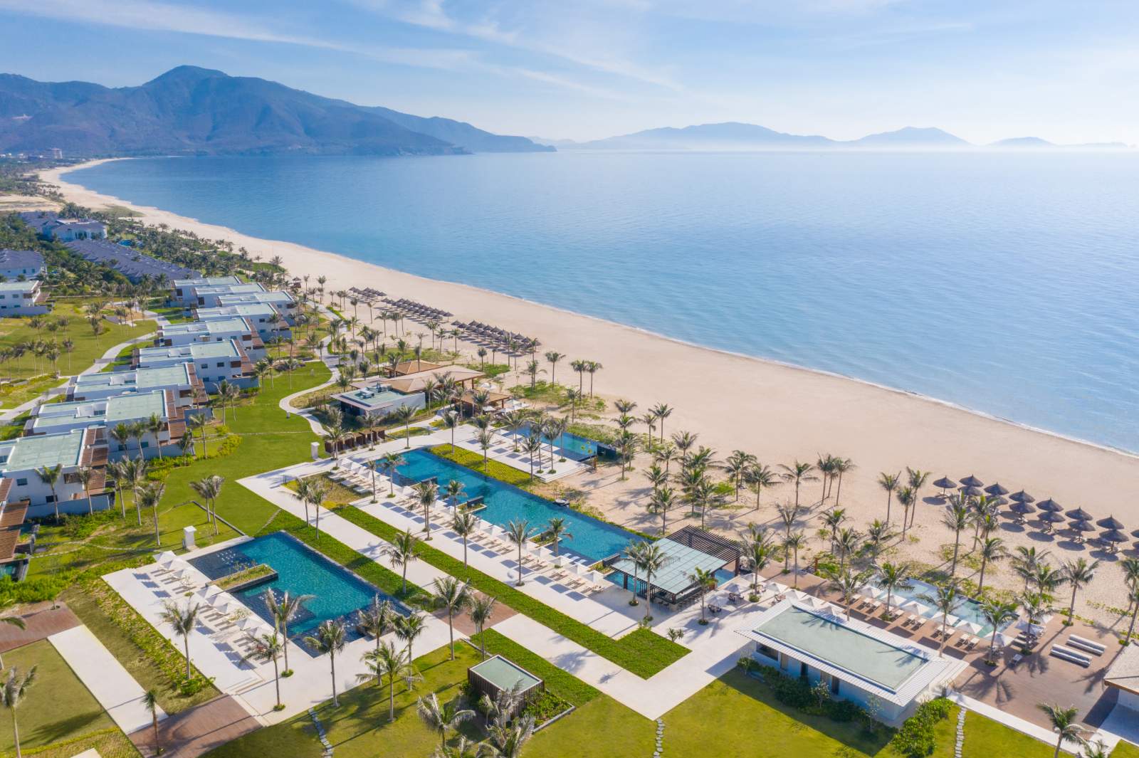 Alma Resort, noel, giáng sinh, tiệc năm mới, cây thông