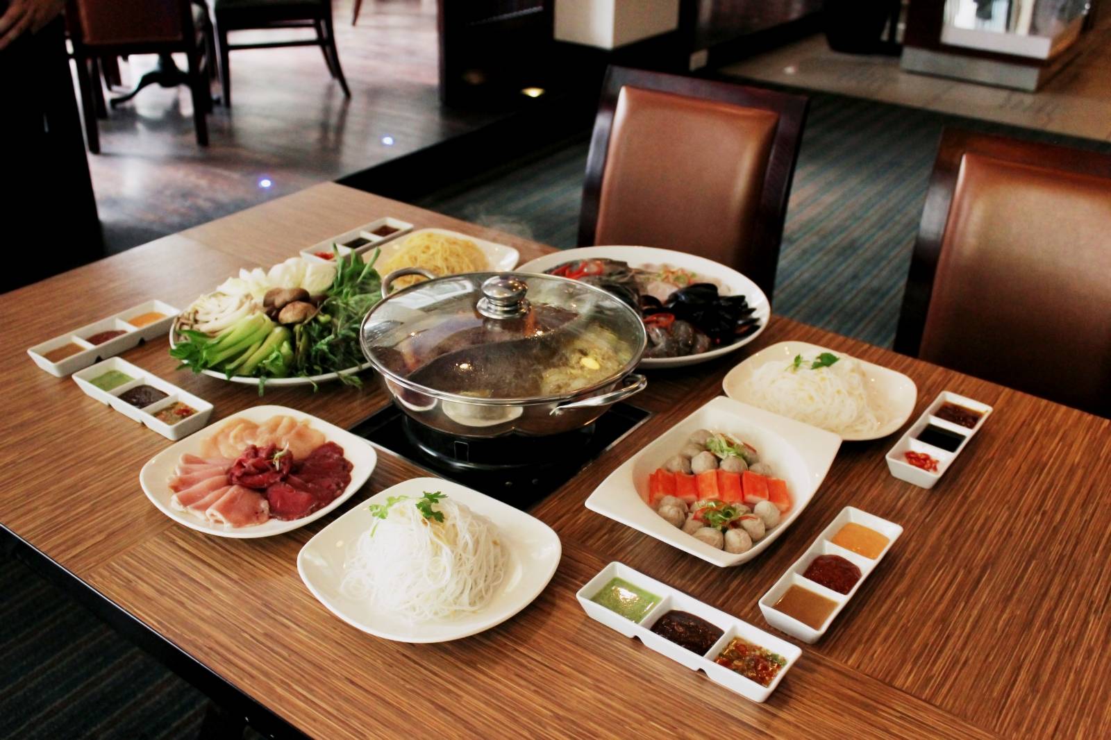 HOTEL EQUATORIAL, Ẩm thực, dồ ăn, khuyến mãi, dẳng cấp, djch vụ, WOWWEEKEND