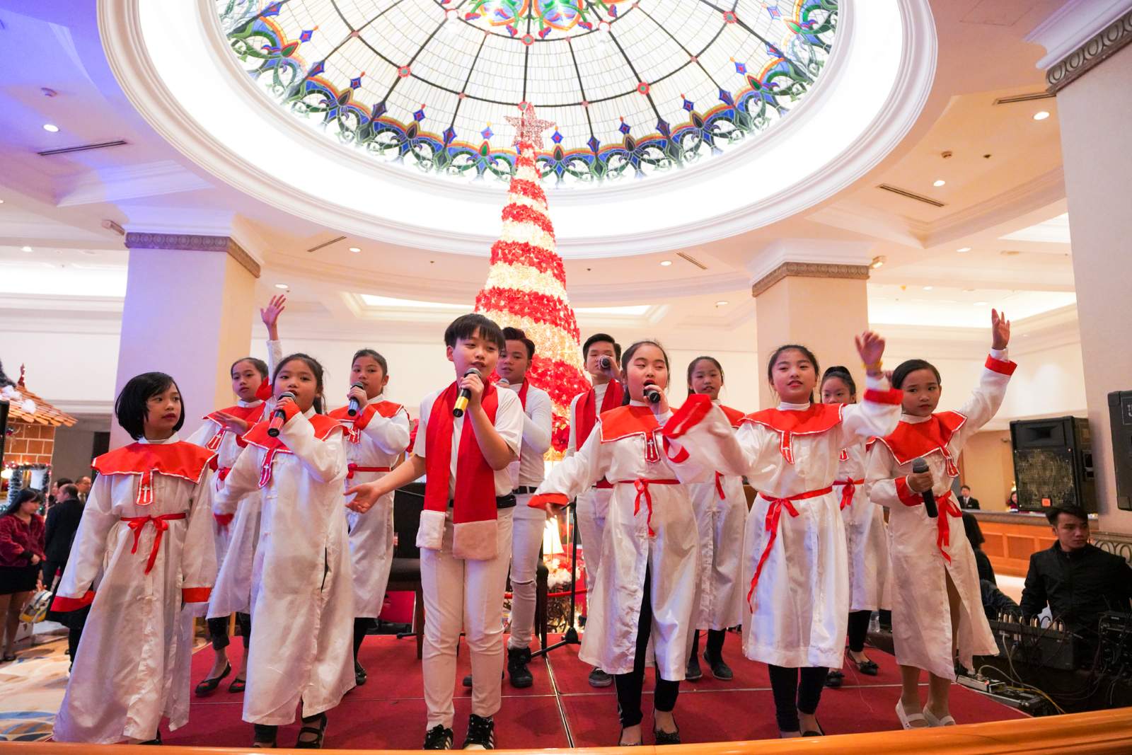 Sheraton Hanoi, giáng sinh, GÓI PHÒNG NGHỈ "KÌ NGHỈ KÌ DIỆU", khách sạn, Hà Nội