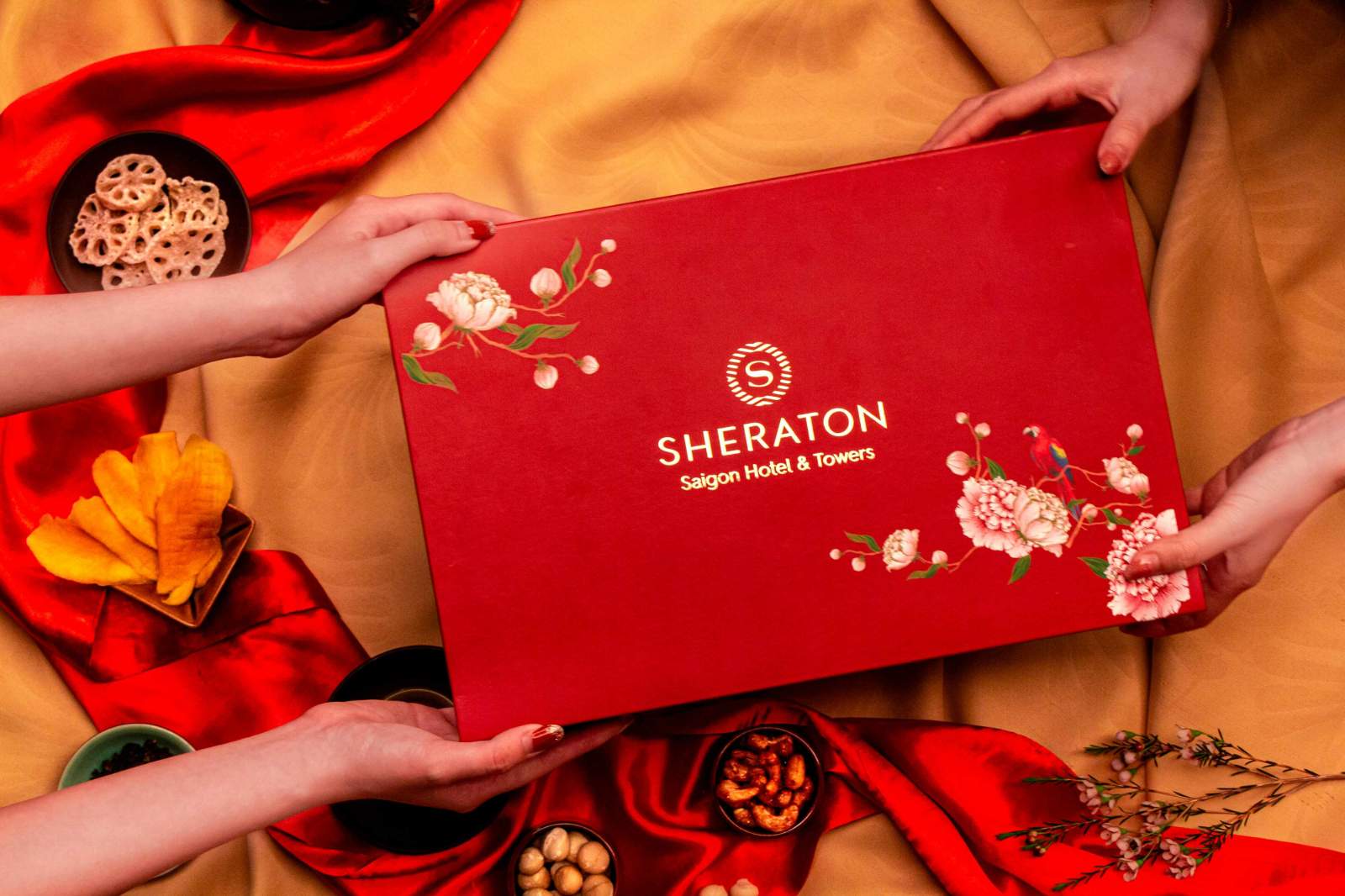 Sheraton Saigon, bộ quà tết lục vị hồng phúc, trao gửi yêu thương