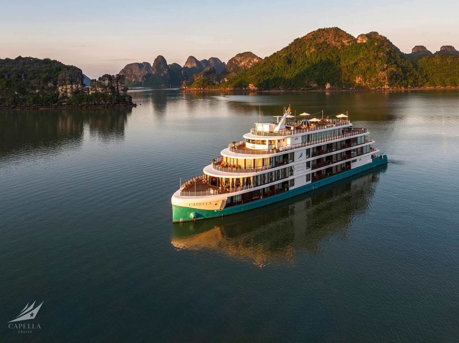 Capella Cruises, Kiến trúc Đông Dương, Lan Hạ